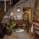 Oda ve Kahvaltı Le Teste Di Moro Al Duomo