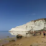 Le Teste Di Moro Al Duomo Oda ve Kahvaltı