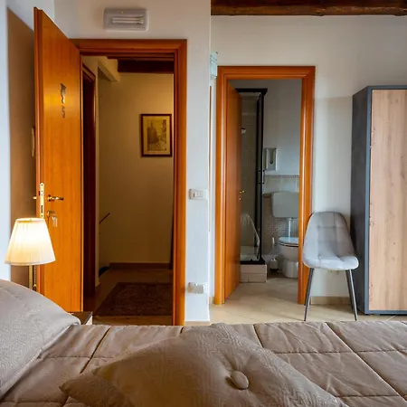 Le Teste Di Moro Al Duomo Agrigento