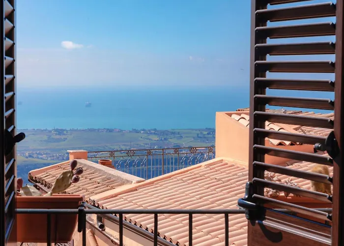 Le Teste Di Moro Al Duomo Agrigento